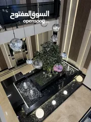  4 شقة فاخره طابق اول  مساحه 200 م / رجم عميش - حي الصحابه