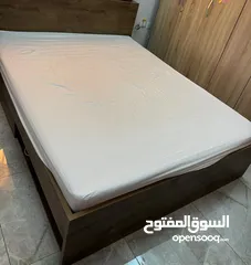  1 Bed 200 x 160 with Mattress