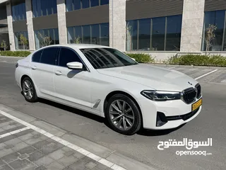  1 BMW 520i 2023 GCC  بي ام دبليو 520 وكالة الجنيبي تحت الضمان