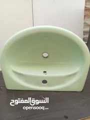  3 مقعد حمام ومغسله للبيع