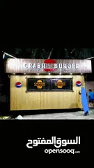  2 كرفان متنقل قهوة ومطعم  ((Food truk)) بكامل العده