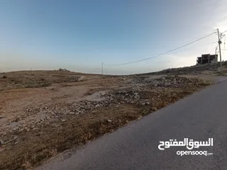  4 قطعة ارض مستوية ومطلة اطلالة بانوراما على عمان والزرقاء