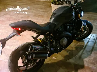  4 Ducati Monster 1200S 2017