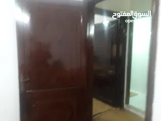  5 شقة سكنية طابق ارضي في ابو نصير للبيع