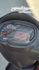  6 Aprilia SR150 3V ABS