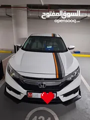  7 Honda civic 2017model Gcc  very clean and beautiful  158700km running  1year mulkiya insurance