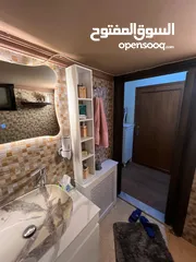  14 شقه سوبر ديلوكس في الجاردنز للبيع الشقه تستحق المشاهده للبيع المستعجل المنطقه جدا مرغوبه