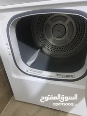  4 نشافة ملابس 7 كيلو بحاله ممتازه