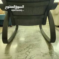  8 كرسي هزاز فخم و عصري للبيع بحالة ممتازة جدا