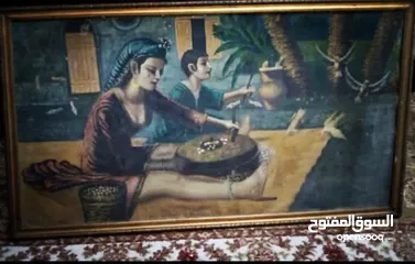  26 لوحات  رسم زيتي.. وتطريز