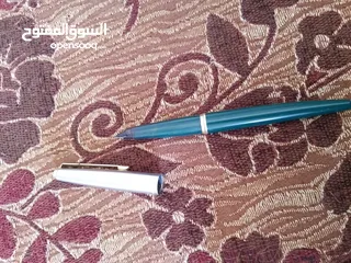  9 اقلام حبر عادي و ريشه ماركات عالميه بحاله ممتازه وجيده جدا بسعر مغري جداً