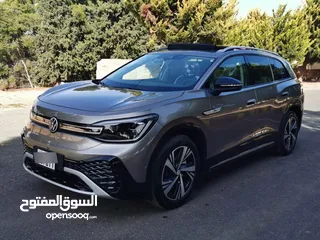  1 Volkswagen ID.6 Crozz PRO PIANO BLACK 2024 GOLD البيع كاش أو أقساط