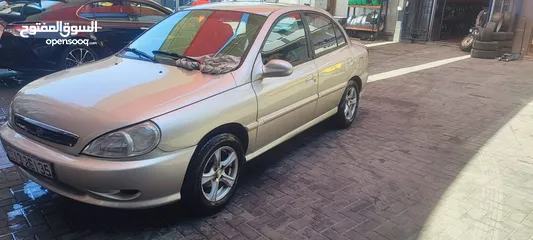  4 كيا ريو 2001 نظيفة جدا للبيع