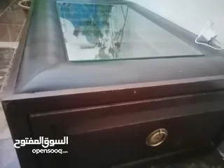  1 طاوله كنب وسط