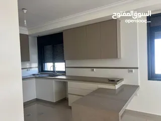  1 شقه فارغة للايجار لم تسكن من قبلً في المصيون قرب فندق الملينيوم