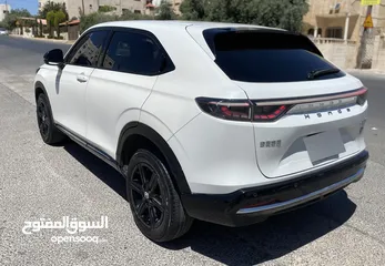  4 هوندا e.NS1 2023 لون ابيض