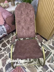  10 كرسي هزاز وطاوله وسط