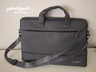  1 coolbell like new laptop bag