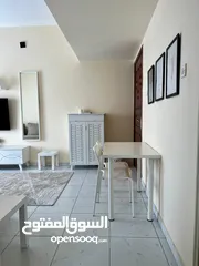  8 أوول ساكن شقة غرفة وصالة مفروشة بالكامل للايجار الشهري في عجمان منطقة الجرف