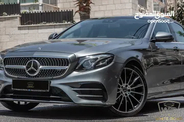  5 Mercedes E200 Amg kit 2017 Gasoline