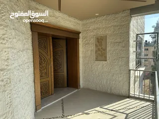  28 فيلا للايجار السنوي في ضاحية الرشيد