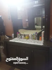 3 غرفة نوم مستعملة بحالة جيدة للبيع المستعجل