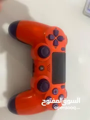  2 PS4 controller very good condition