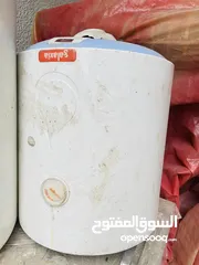  2 كيزر سخان كهرباء 80 لتر و الثاني 50 لتر