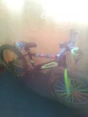  2 بسكليتات للبيع بحالة جيدة جدا