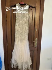  1 فستان سهرة