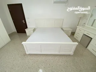  17 للبيع أثاث منزلي شبه جديد – استعمال أقل من سنة فقط
