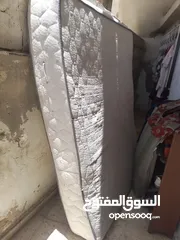  1 فراشات زنبركية عدد 2 للبيع بحاله متوسطه