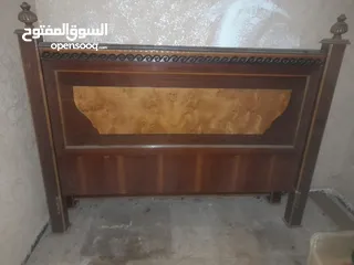  3 تخت للبيع بسعر حرق بدون مفارش