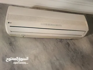  1 مكيف LG بحاله ممتازه