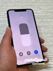  6 ايفون 11 برو ماكس بحالة الوكاله ولا خدش  ذاكرة 256 وارد شرق اوسط