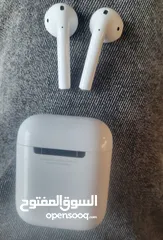  1 سماعات airpods 2 بحالة ممتازه