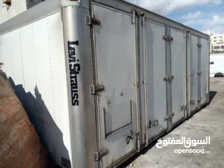  1 كونتينر مع رخصة عربيه