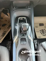  18 تويوتا كارولا ترخيص 2022 محرك 1800 هايبرد جير أوتوماتيك 170 حصان