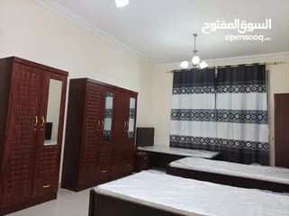  7 سكن شباب عرب نظيف وهادى بالتعاون بالشارقة