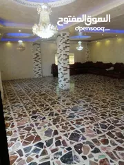  15 منزل للبيع على شارع 100 مطل منطقة جميلة جدا و هاذيه