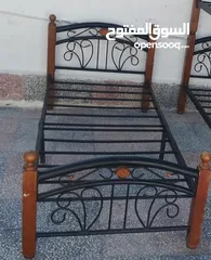  1 تخت مفرد وسرير بيبي ومكتب دراسه وعرباي