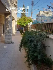  4 منزل مستقل للبيع في جبل التاج