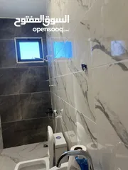  8 شاليه للبيع