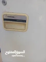  3 ثلاجة مكتبية نوع سامسونج بحالة ممتازه