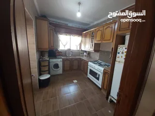  4 ثلاث سكنات للبيع
