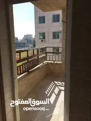  5 شقة للبيع في الرابية قرب شارع مكة