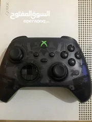  4 Xbox one s مع كنترولر xbox series x