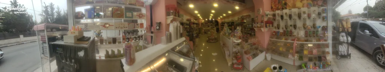  2 محل شوكولاته وعصائر ومناسبات لبيع كامل بالبضاعه والاجهزة
