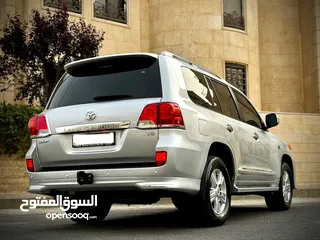  6 تويوتا لاند كروزر (GXR 2015 (V8 وارد صيانة الشركة ( طلب خاص 60th) مالك واحد بحالة الوكالة