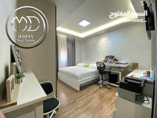  15 شقة للبيع طابق اخير مع روف خلدا مساحة 350م 4 نوم تشطيبات و ديكورات فاخرة اطلالة جميلة